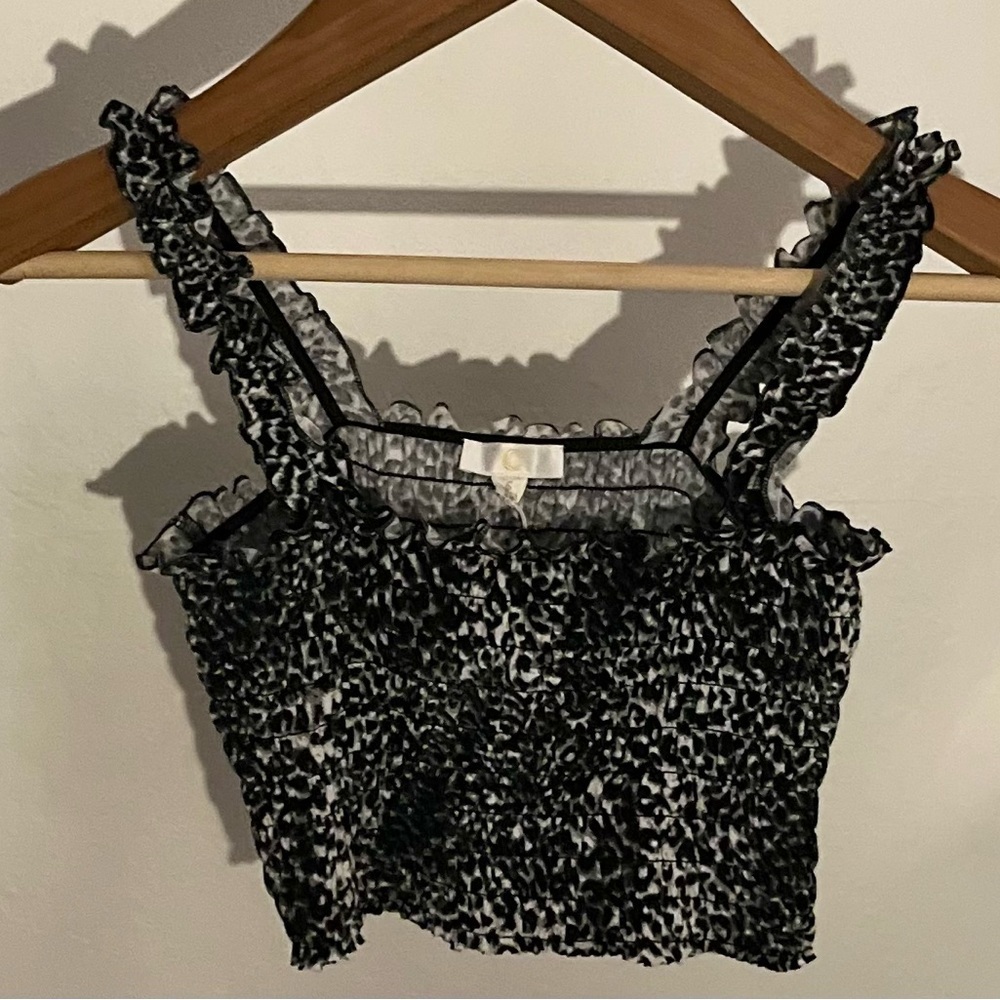 NWT Charming Charlie Black/White/Blue Shirred Crop Top Ruffled Straps Women’s S